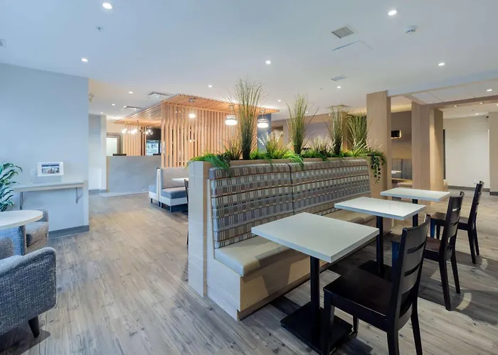 Microtel Inn & Suites By Wyndham Oyster Bay Ladysmith
